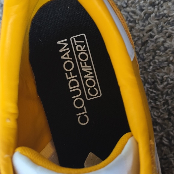 Adidas Gold and White Running Shoes - Picture 5 of 10